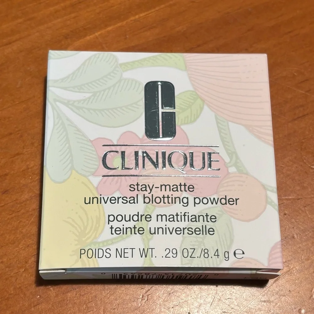 Clinique Stay-Matte Universal Blotting Powder